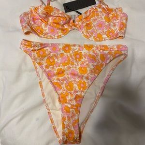 Trianlg Bikini